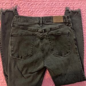 Womens Washed Black High-Rise Frayed Hem Jeans